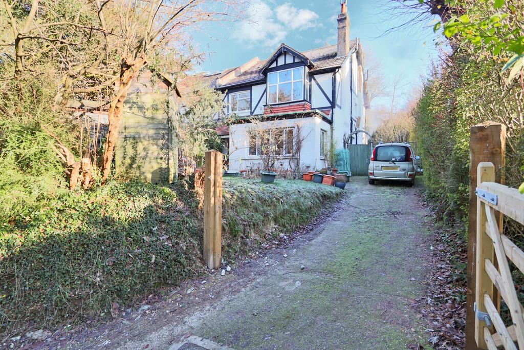 Godstone Road, Purley 5 bed semidetached house for sale £750,000