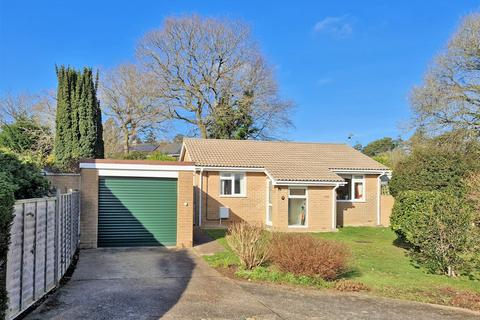 17 Perrys Gardens, West Hill, Ottery St Mary, EX11 1XA