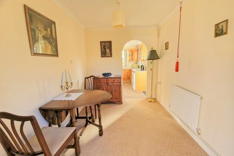 17 Perrys Gardens, West Hill, Ottery St Mary, EX11 1XA