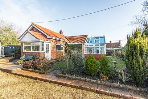 2 bedroom detached bungalow for sale - Ringstead