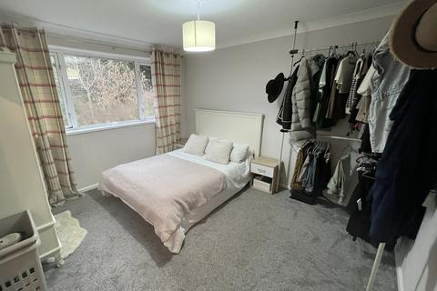 16 Atherstone Close, Shirley, Solihull, B90 1AU