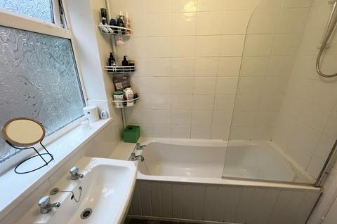 16 Atherstone Close, Shirley, Solihull, B90 1AU