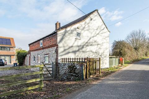 3 bedroom cottage for sale - Stibbard