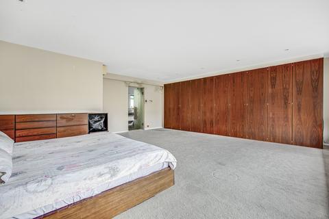16 West Road, London, W5 2QL