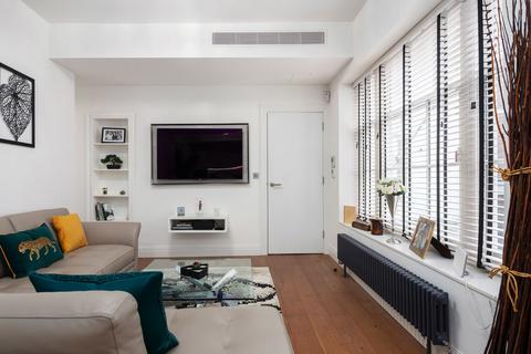 2 bedroom apartment for sale, Exchange Court, Covent Garden WC2