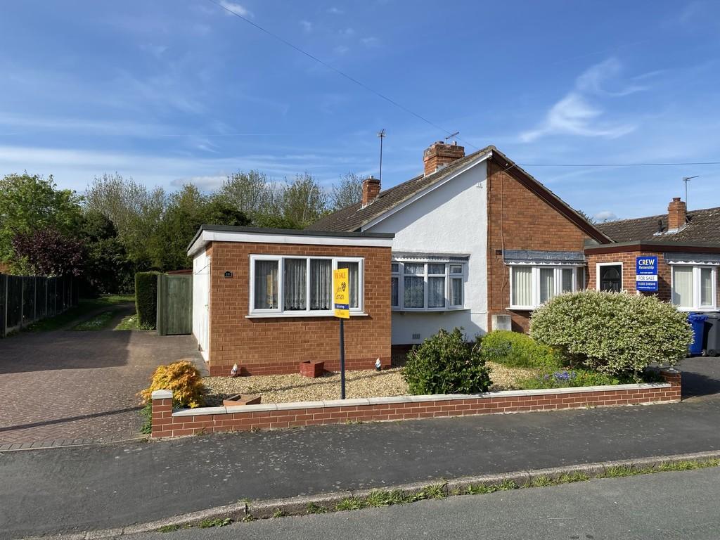 Cedar Road, BartonunderNeedwood 2 bed semidetached bungalow for sale