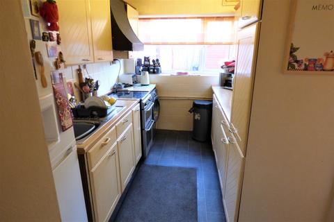 42 Grange Lane, Lichfield, WS13 7EE