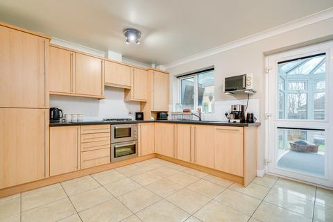 34 Buttercup Way, Drighlington, Bradford, BD11 1EE