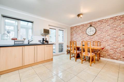 34 Buttercup Way, Drighlington, Bradford, BD11 1EE