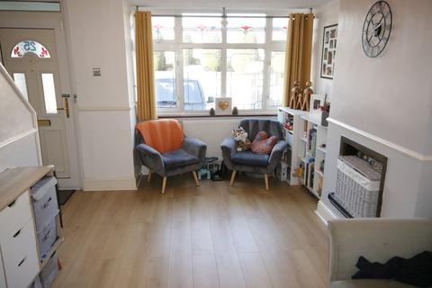 25 Linley Crescent, Romford, RM7 8RB