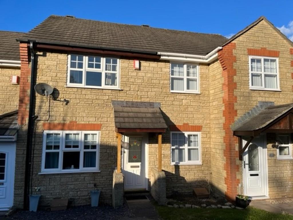 Fern Close, Midsomer Norton 2 bed terraced house £900 pcm (£208 pw)