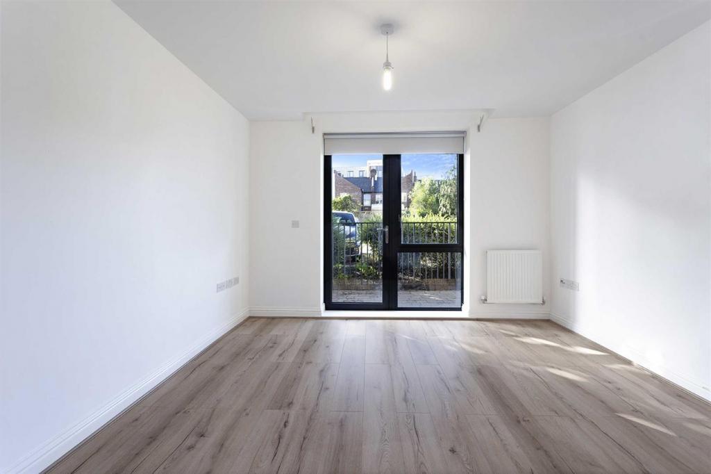 Joslin-avenue-colindale-london
