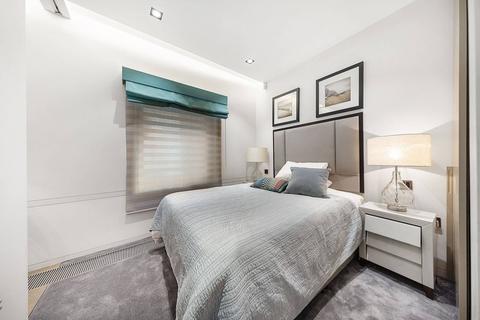 2 bedroom flat to rent, Babmaes Street, St James's, SW1Y 6HD, SW1Y