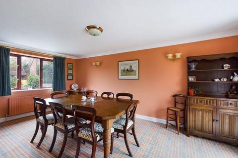 26 Grove Drive, Woodhall Spa, LN10 6RT