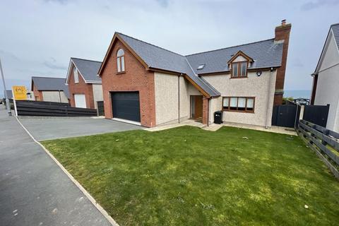 5 bedroom detached house to rent, Bull Bay, Isle of Anglesey