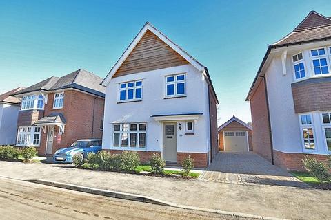 Maidstone - 3 bedroom detached house to rent