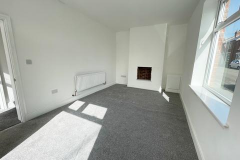 3 bedroom end of terrace house to rent, Moore Street, South Moor, Stanley, County Durham, DH9