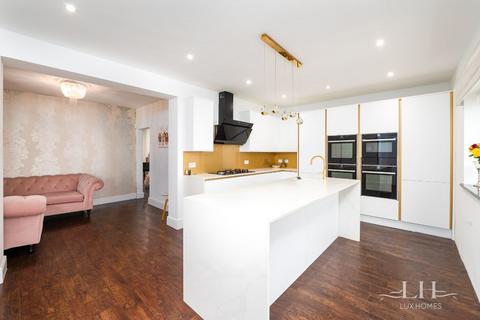 undefined, Windsor Road, Hornchurch