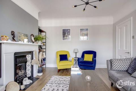 47b Belsize Avenue, London, N13 4TL
