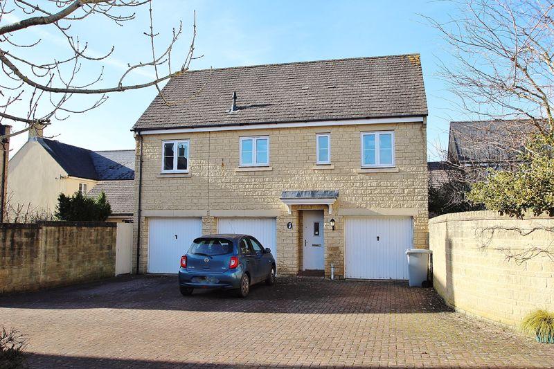 ASHDALE AVENUE, Madley Park, WITNEY... 1 bed coach house £200,000