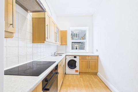 2 bedroom apartment to rent, Linden Road, Clevedon