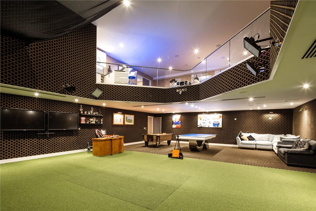 Entertainment Room