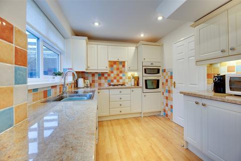 17 Clockburnsyde Close, Whickham, Newcastle Upon Tyne, NE16 5UR
