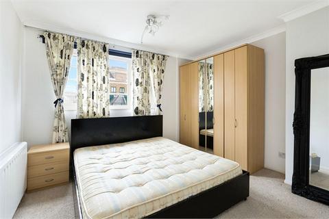 3 bedroom apartment to rent, Elm Court, Acorn Walk, Rotherhithe, London, SE16