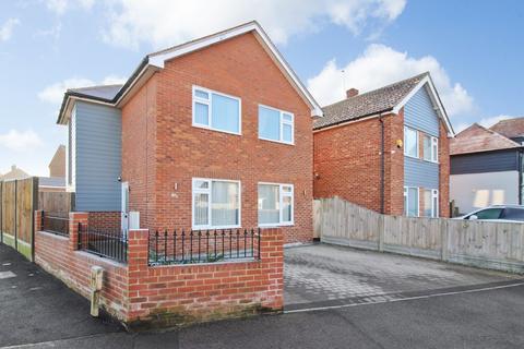 3 bedroom detached house for sale, Greenhill Road, HERNE BAY, CT6