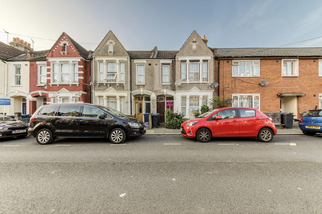 Tynemouth Road, Mitcham, CR4 3 bed for sale £375,000