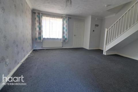 3 bedroom semi-detached house to rent, Portchester Close, Peterborough