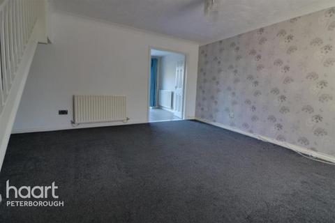 3 bedroom semi-detached house to rent, Portchester Close, Peterborough