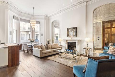 3 bedroom apartment to rent, Fordham Court, DeVere Gardens, Kensington W8