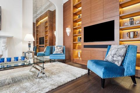 3 bedroom apartment to rent, Fordham Court, DeVere Gardens, Kensington W8