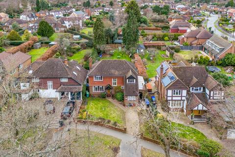 Sorbie Coldharbour Road, Woking, GU22 8SP