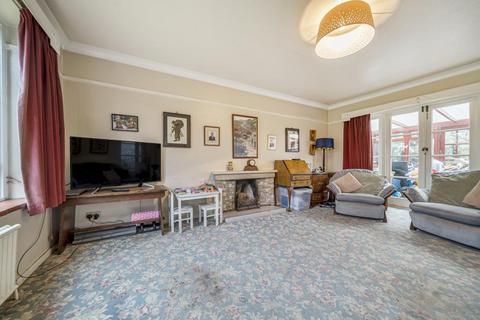 Sorbie Coldharbour Road, Woking, GU22 8SP
