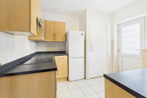 3 bedroom apartment to rent, Ethorpe Crescent, Gerrards Cross, Buckinghamshire, SL9
