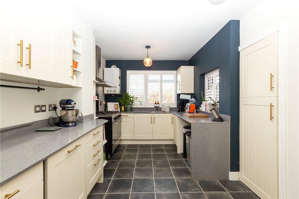 Ladies Grove, St. Albans, Hertfordshire 3 bed terraced house - £585,000