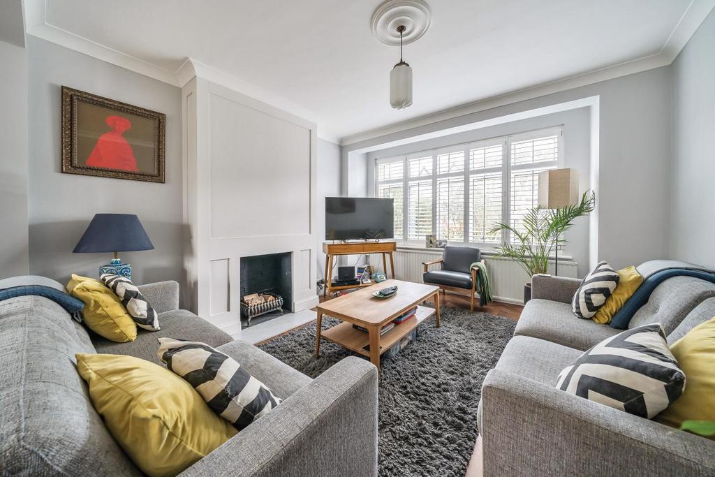 Birchwood Avenue, Beckenham 3 bed semidetached house £850,000
