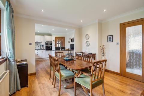 2 Heughfield Place, Bridge Of Earn, Perth, PH2 9DT