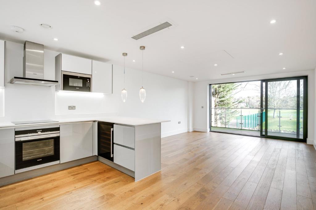 Granville Road, London, NW2 3 bed flat for sale £650,000