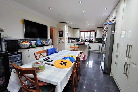 5 bedroom semi-detached house for sale - Glebe Road, Hayes, Greater London, UB3