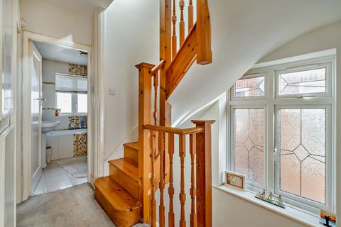 51 Birkdale Avenue, Pinner, HA5 5SG