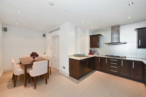 3 bedroom apartment to rent, Princes Gate, Knightsbridge SW7