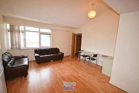 2 bedroom flat to rent, Beauchamp House, City Centre CV1