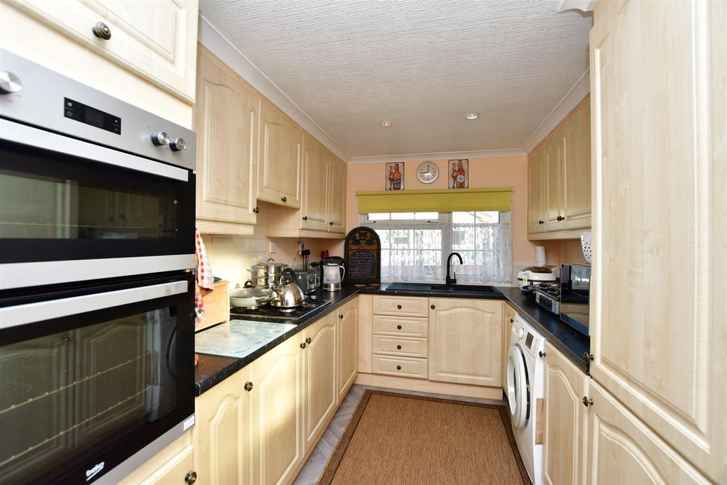 Seasalter Road, Graveney, Faversham, Kent 2 bed park home for sale £