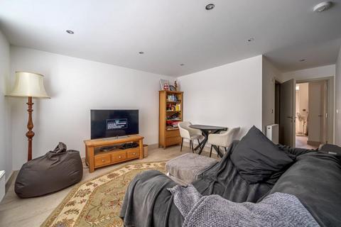 1 bedroom flat to rent, High Wycombe,  Buckinghamshire,  HP11