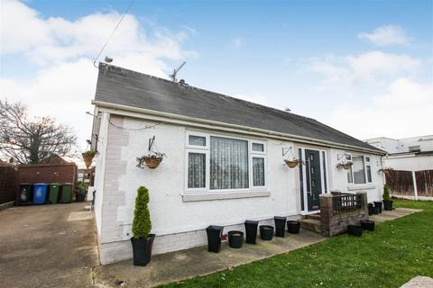 6 Ceg Y Ffordd, Prestatyn, LL19 7YE