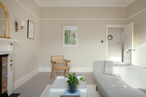First Floor Flat, 36 Alma Square, London, NW8 9PY