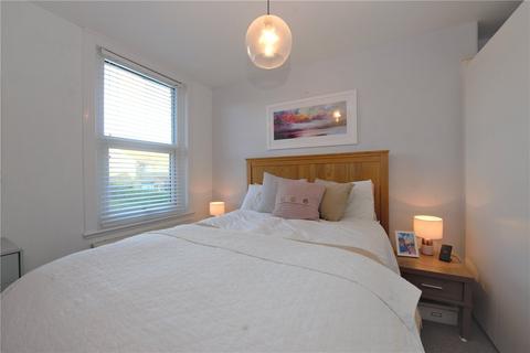 2 bedroom terraced house to rent - Tonbridge Road, Maidstone, ME16